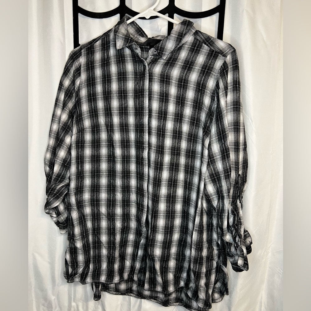Lane Bryant black and white flannel